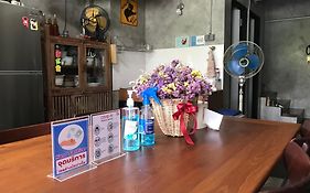 Baan Lung Poshtel